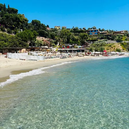 Relax Ad Terrazza E Posto Auto * Alassio