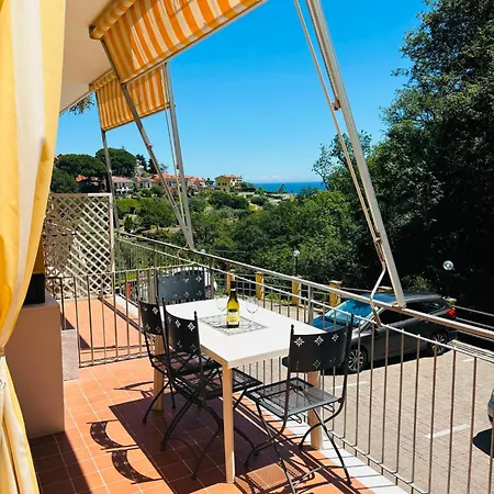Relax Ad Terrazza E Posto Auto Apartment Alassio