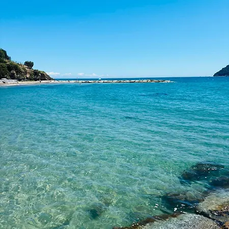 Relax Ad Terrazza E Posto Auto Apartment Alassio