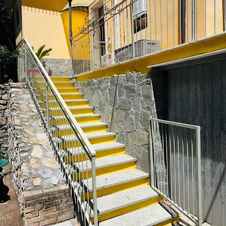 Apartment Relax Ad Terrazza E Posto Auto Alassio